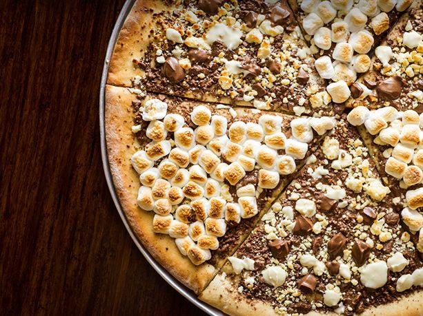 Chocolate Chunks Pizza