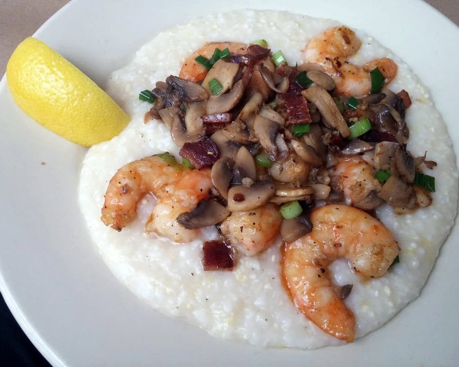 Shrimp and Grits, Hominy Grill in Charleston