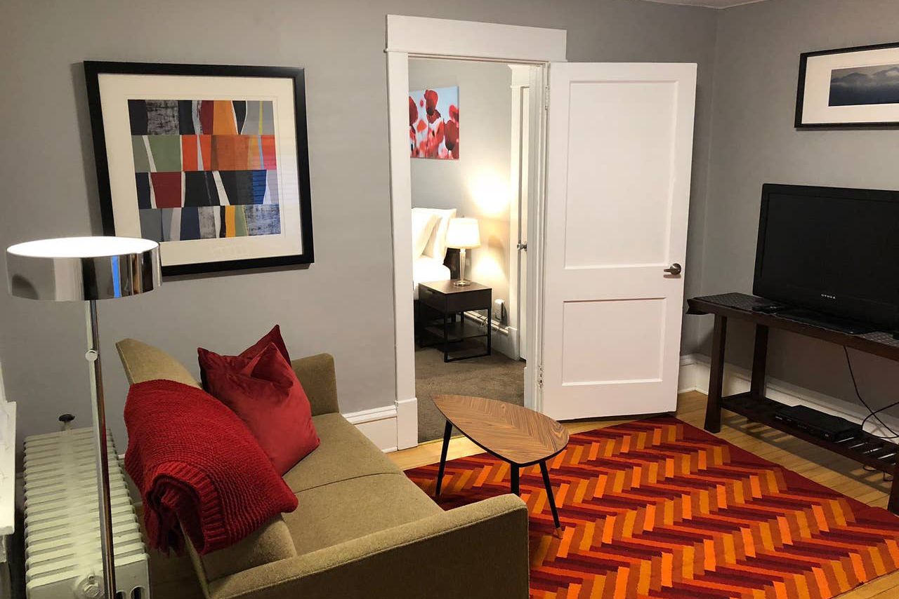2 Bedroom Apt, Minneapolis