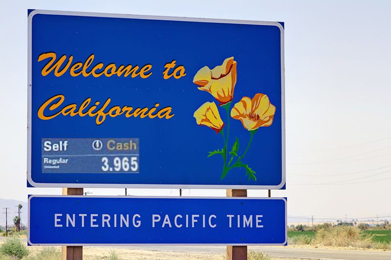 Welcome to California sign