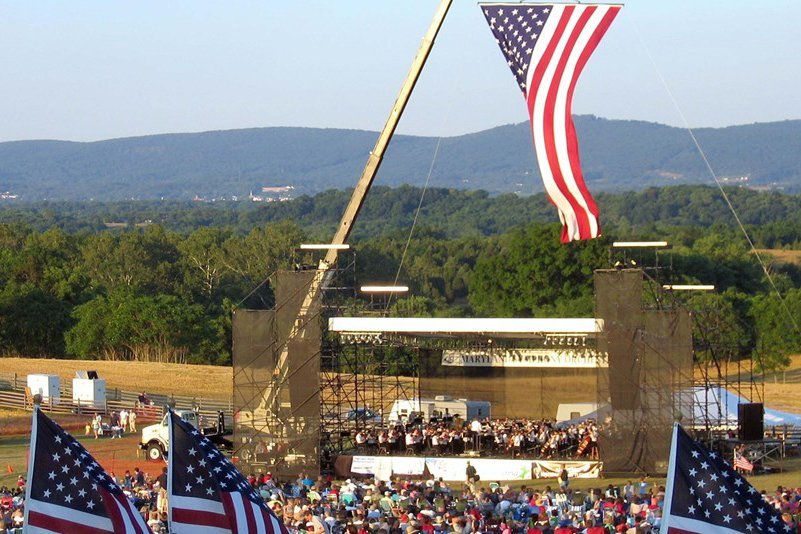 Maryland Symphony Orchestra is playing at Antietam National Battlefield, Maryland