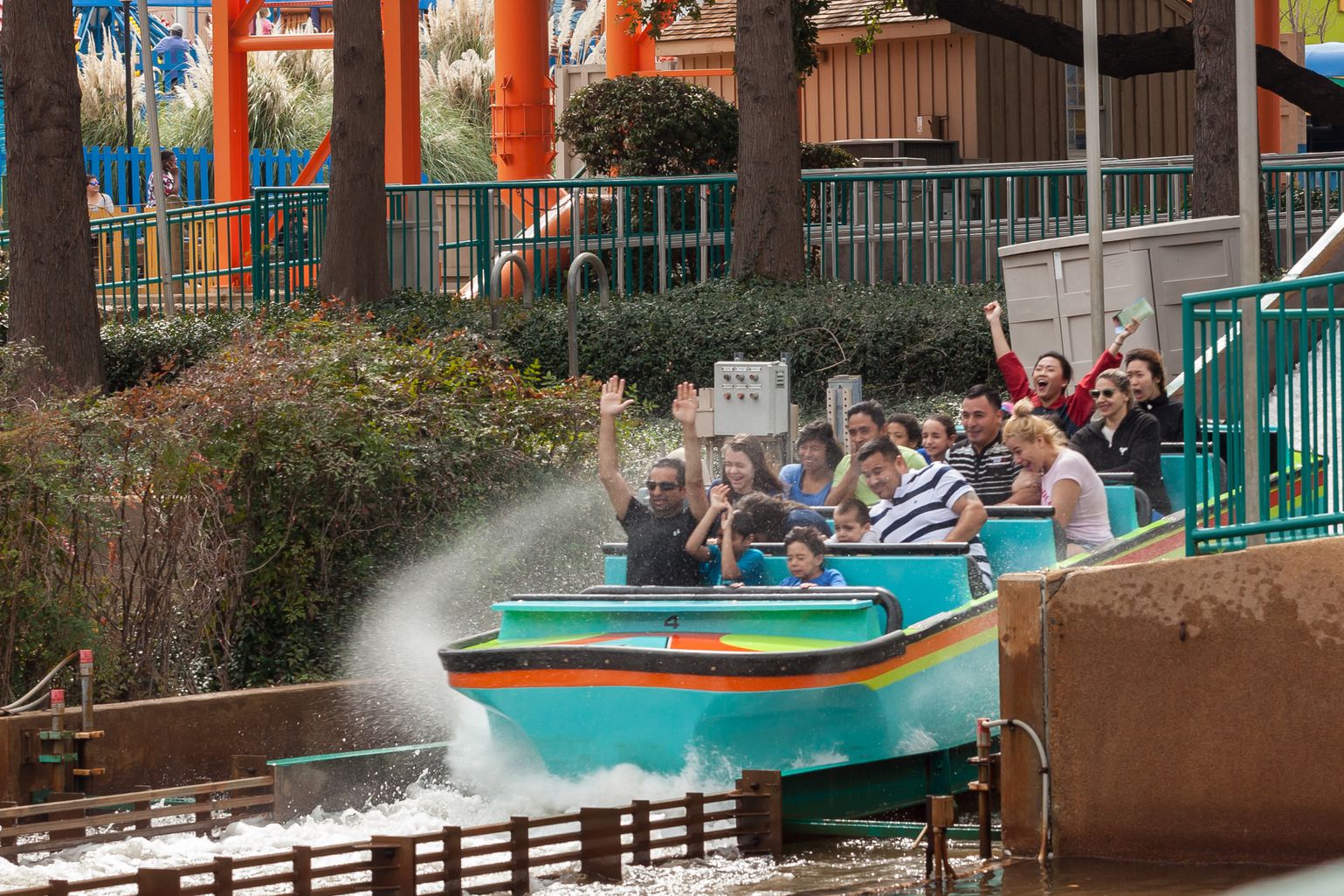 Aquaman Splashdown, Six Flags Over Texas, Arlington, Texas