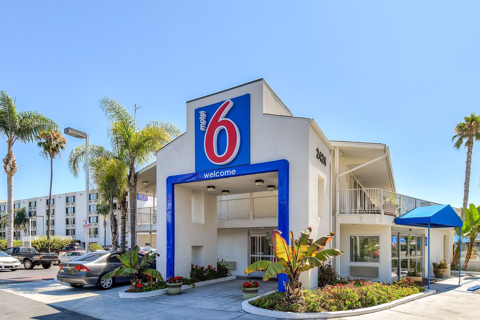 Motel 6