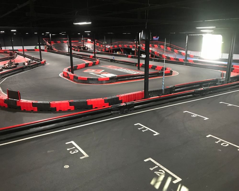 R1 Indoor Karting in Lincoln, RI