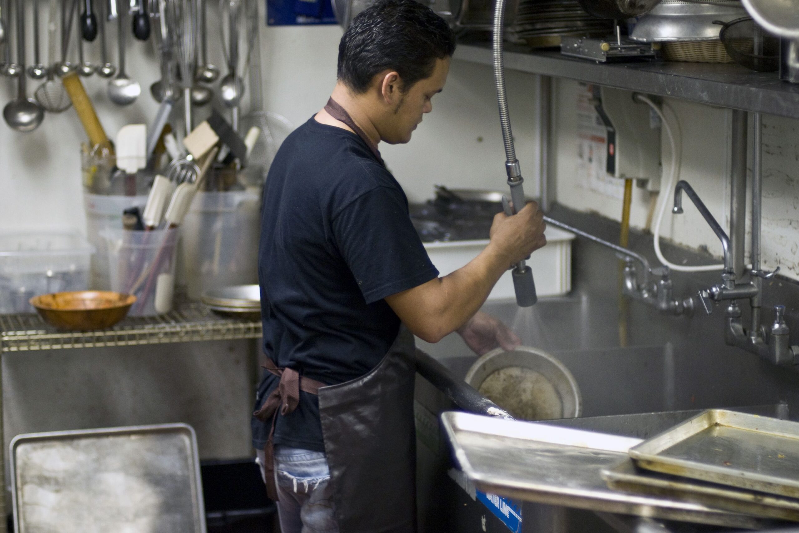 restaurant dishwasher washing pans