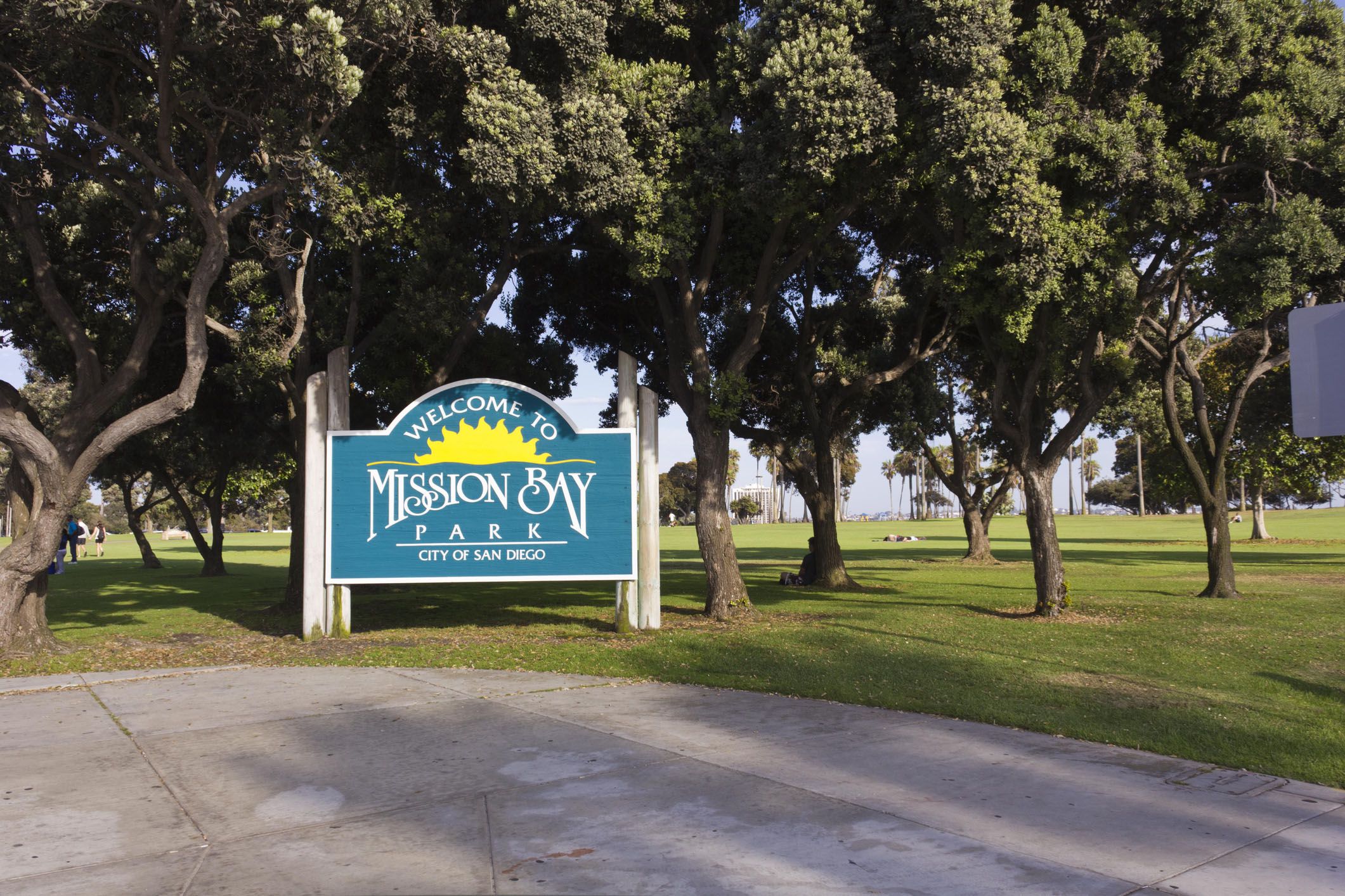 mission bay park entrance sign
