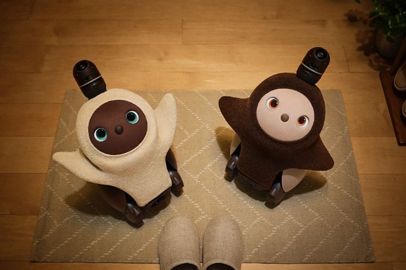Groove X LOVOT Companion Robot Pet