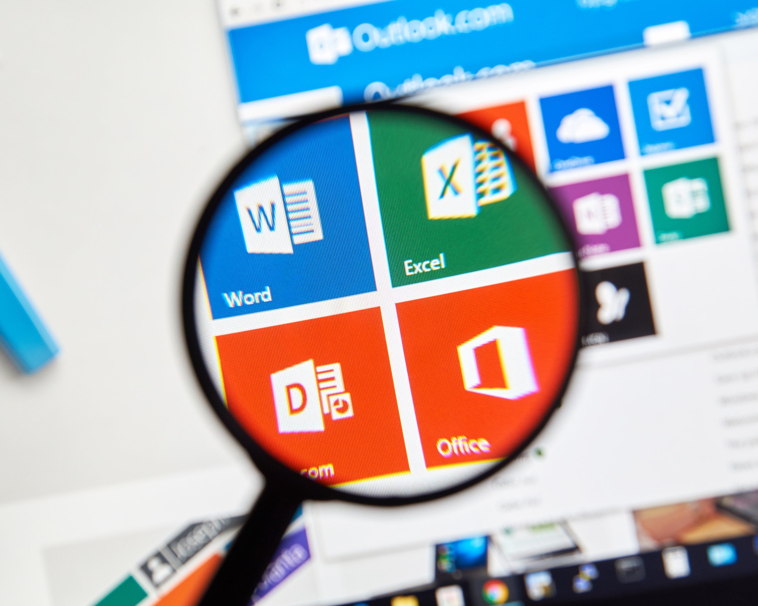 Microsoft Office applications on the web under magnifying glass
