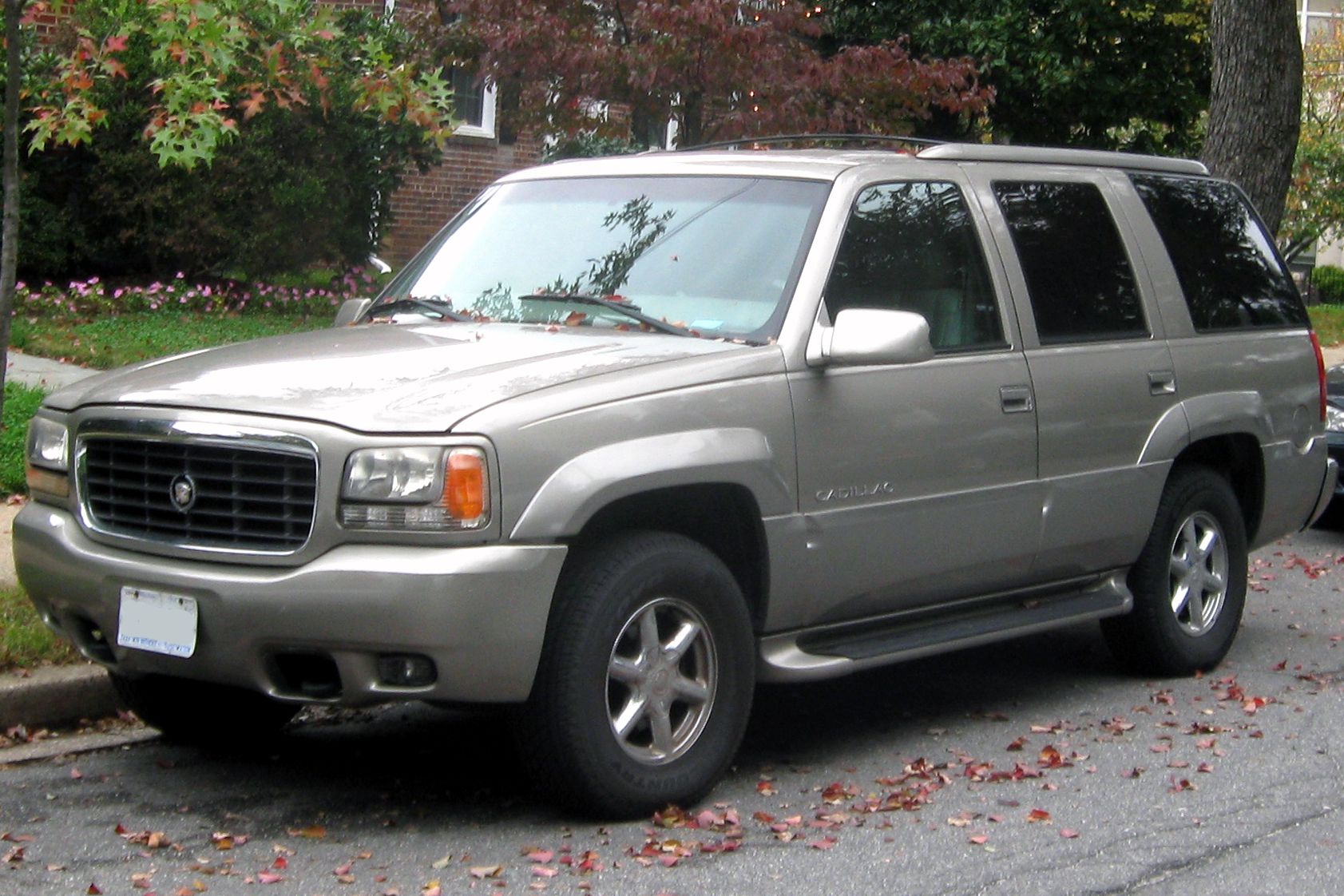 1999-2000 cadillac escalade