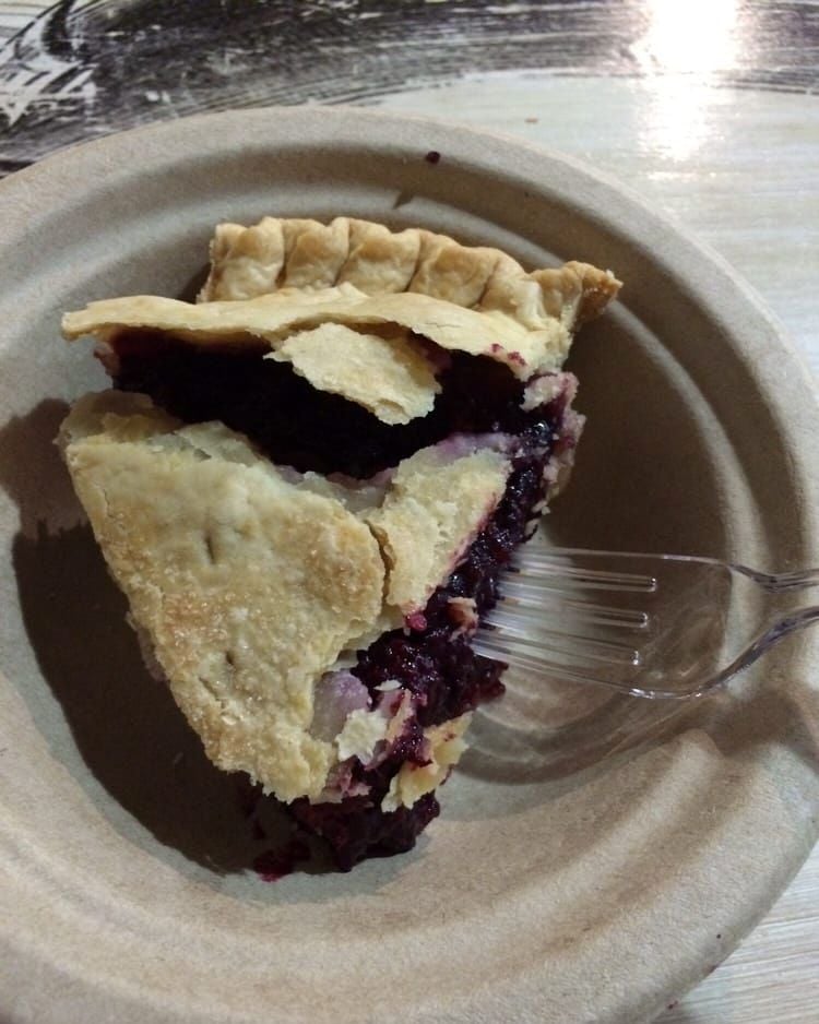 marionberry pie slice