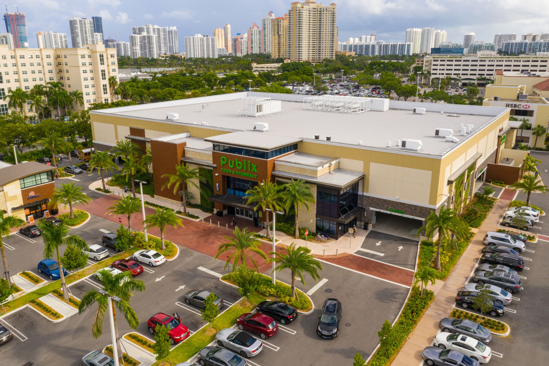large publix grocery store in aventura, florida