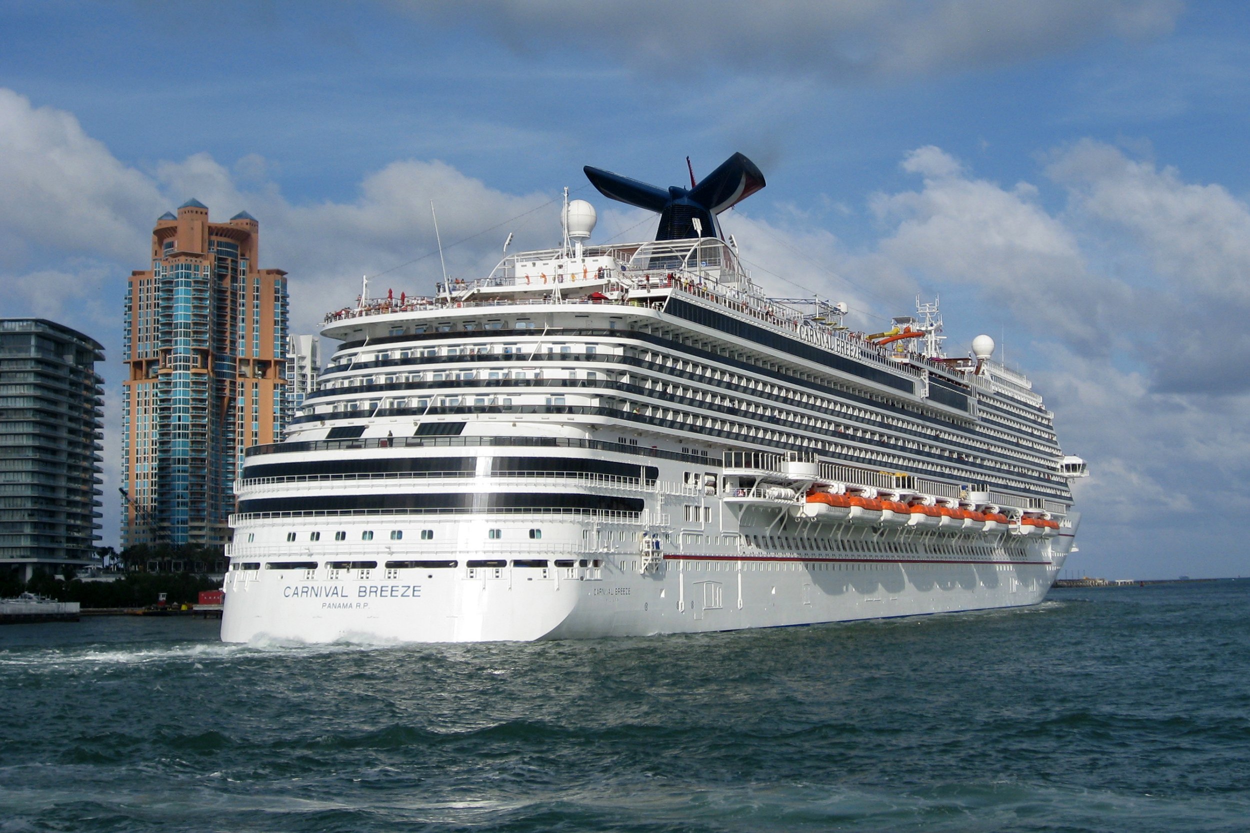 Carnival Breeze