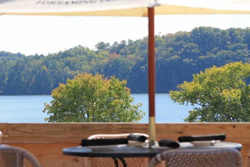 Lakeshore Grille in Chattanooga, Tennessee