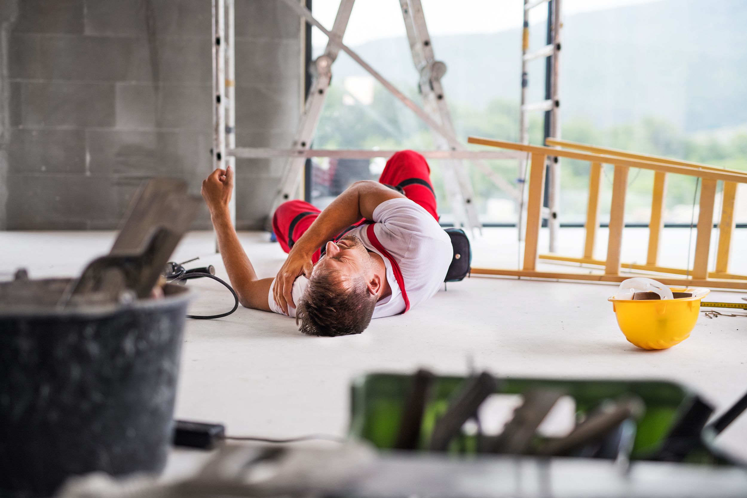 accident of a man worker at the construction site