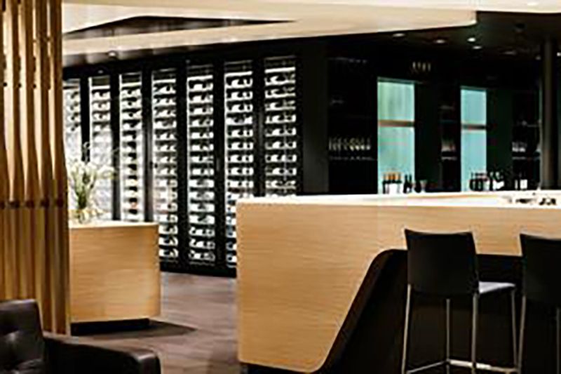 Lounge With Wine Humidor, Swiss International