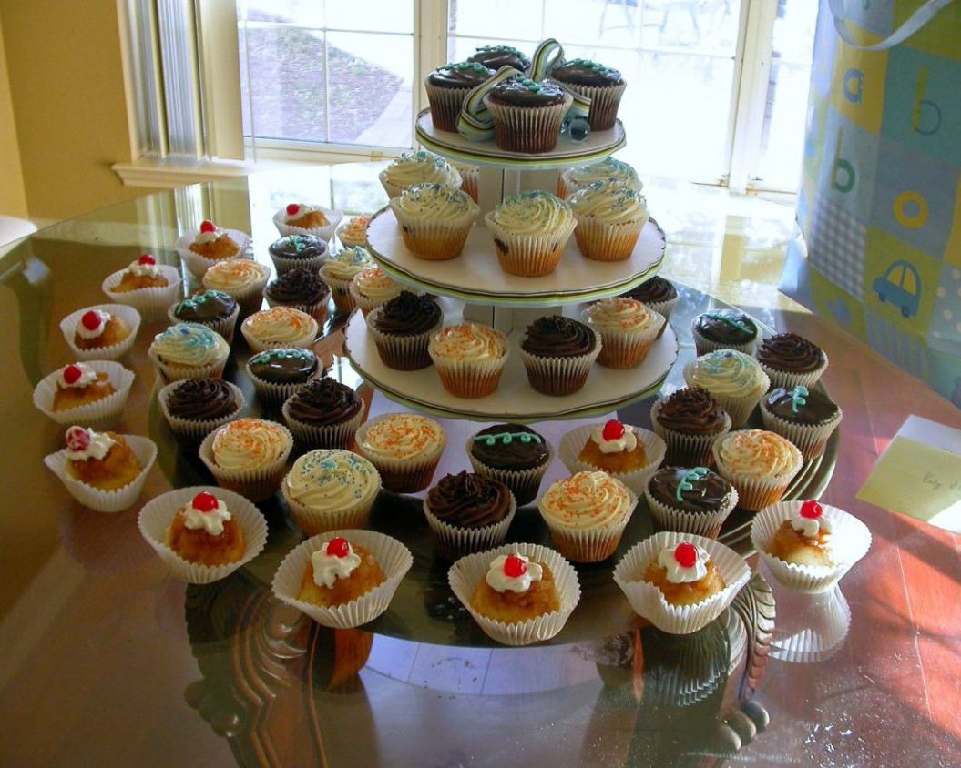 Cinnamon French Toast Cupcake, Toot Sweet Cupcakes and More, Austin, Texas