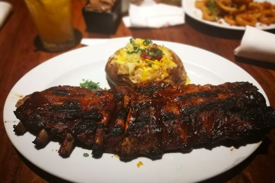 Kansas Bar and Grill, Argentina