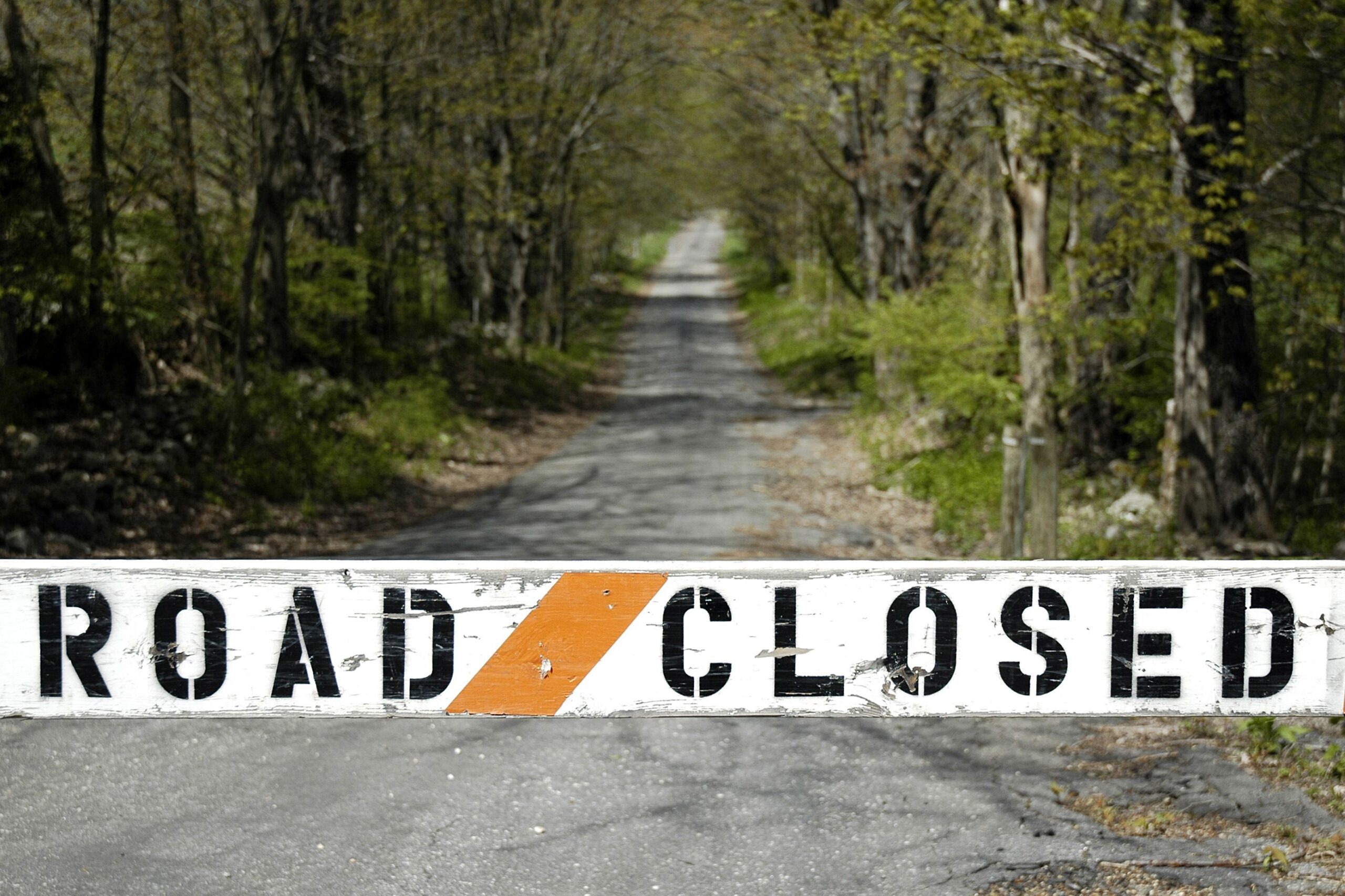 closed road in connecticut
