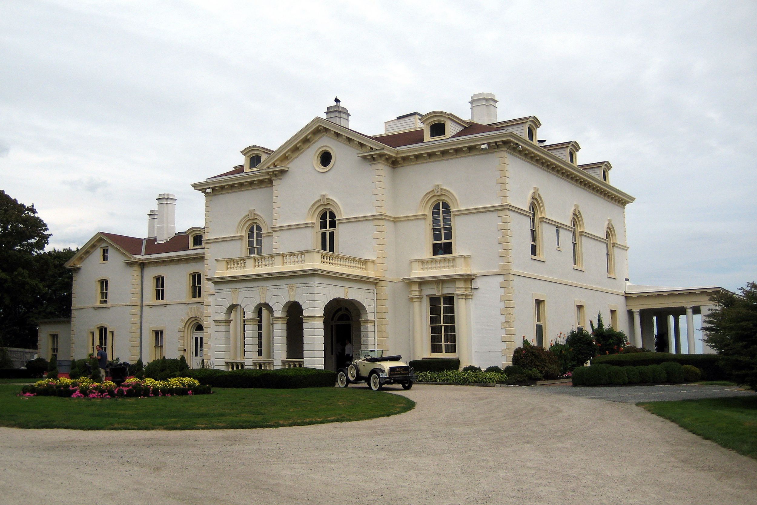 Astors' Beechwood Mansion owned by Larry Ellison