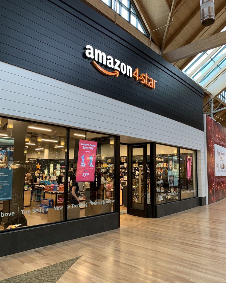 Amazon 4-star store in Denver, exterior