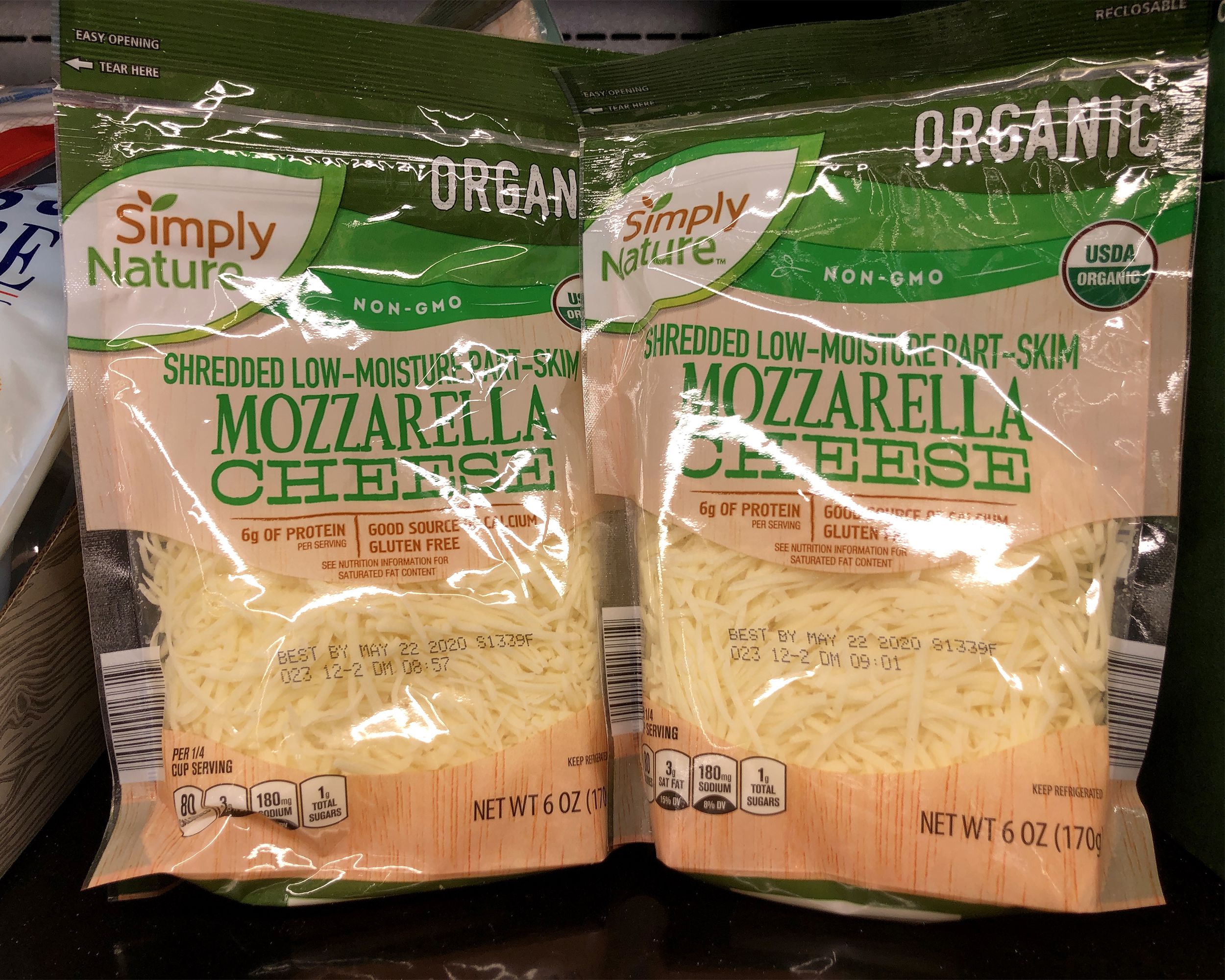 Simply Nature Organic Shredded Mozzarella Cheese