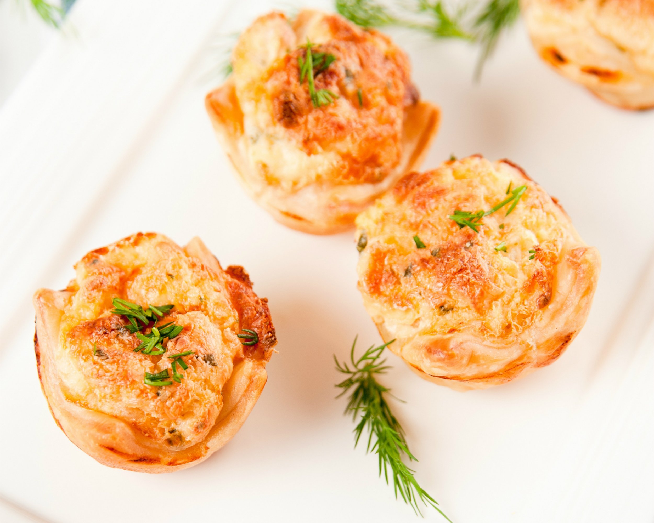 tiny cheese and ham bites for snack