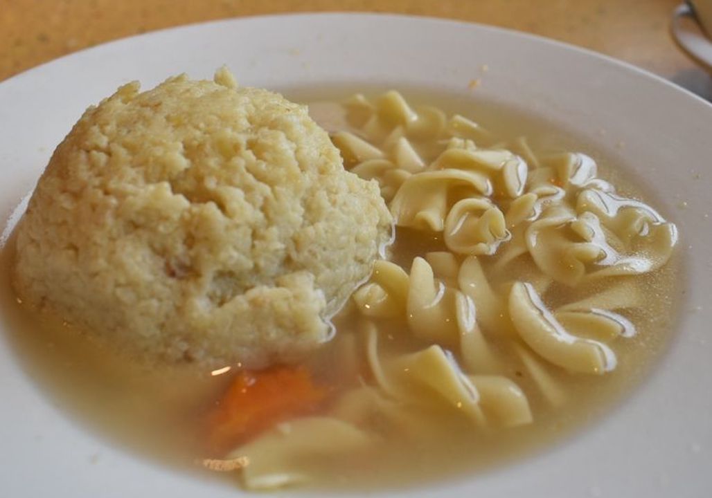 Noshville Delicatessen