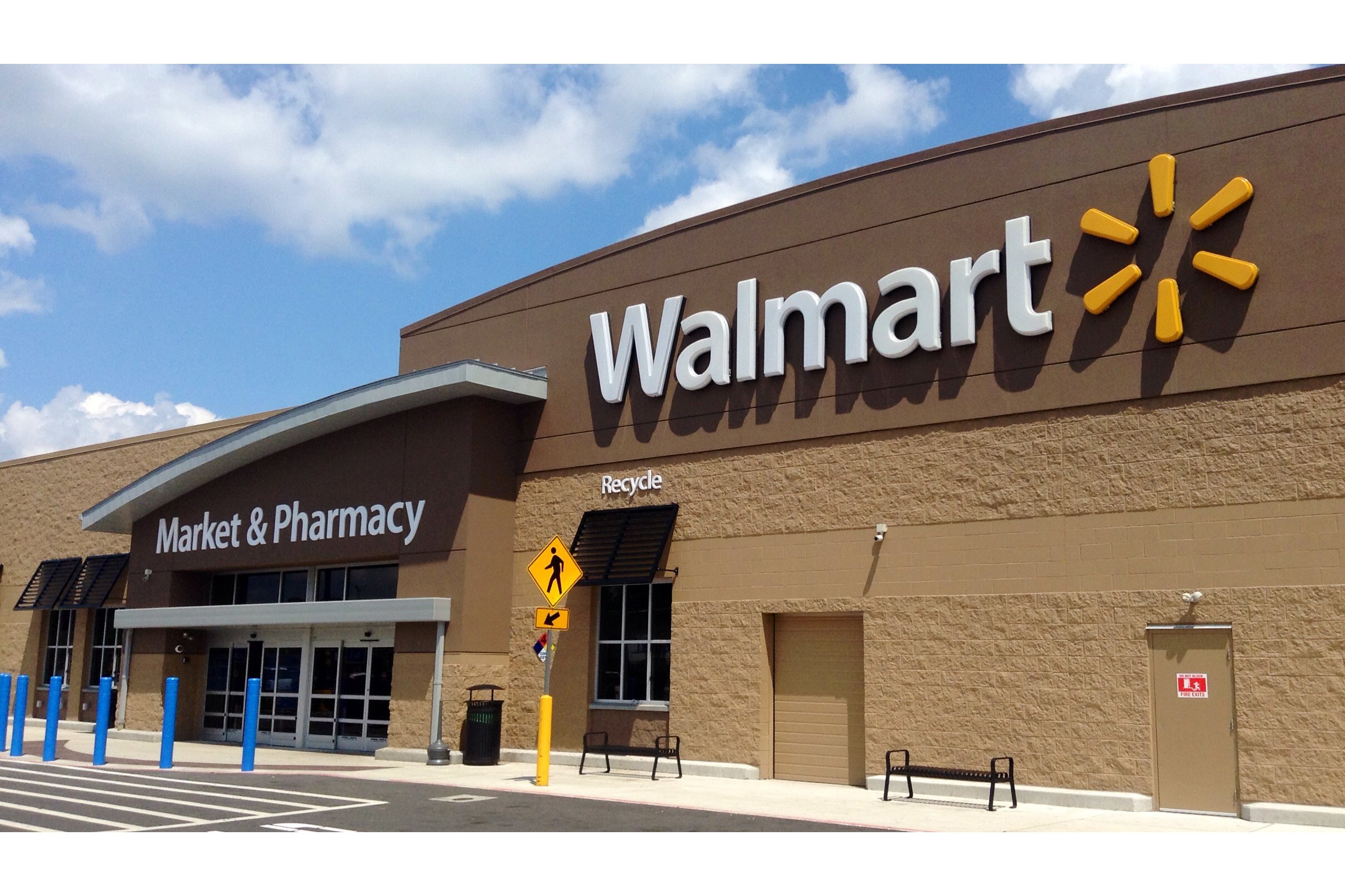 Front view of Walmart