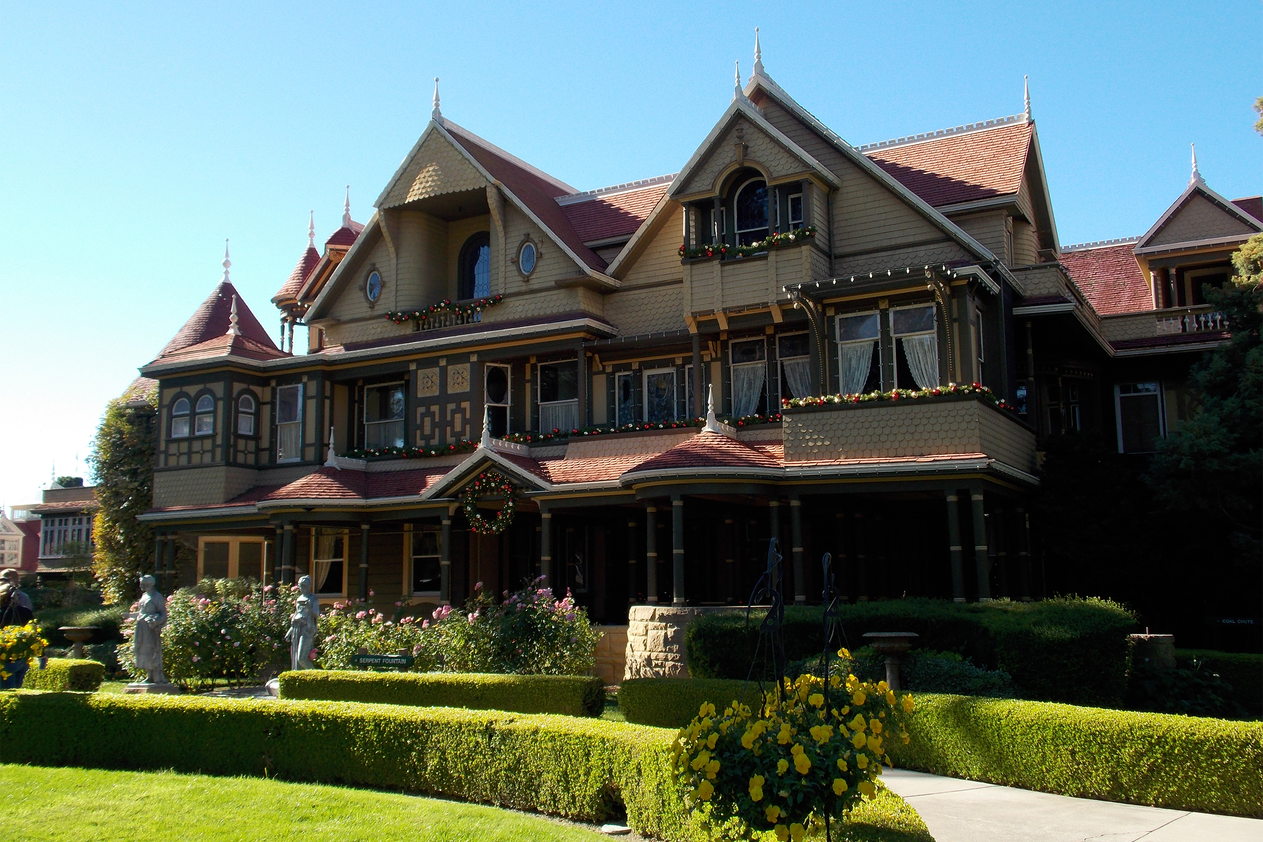 Winchester Mystery House