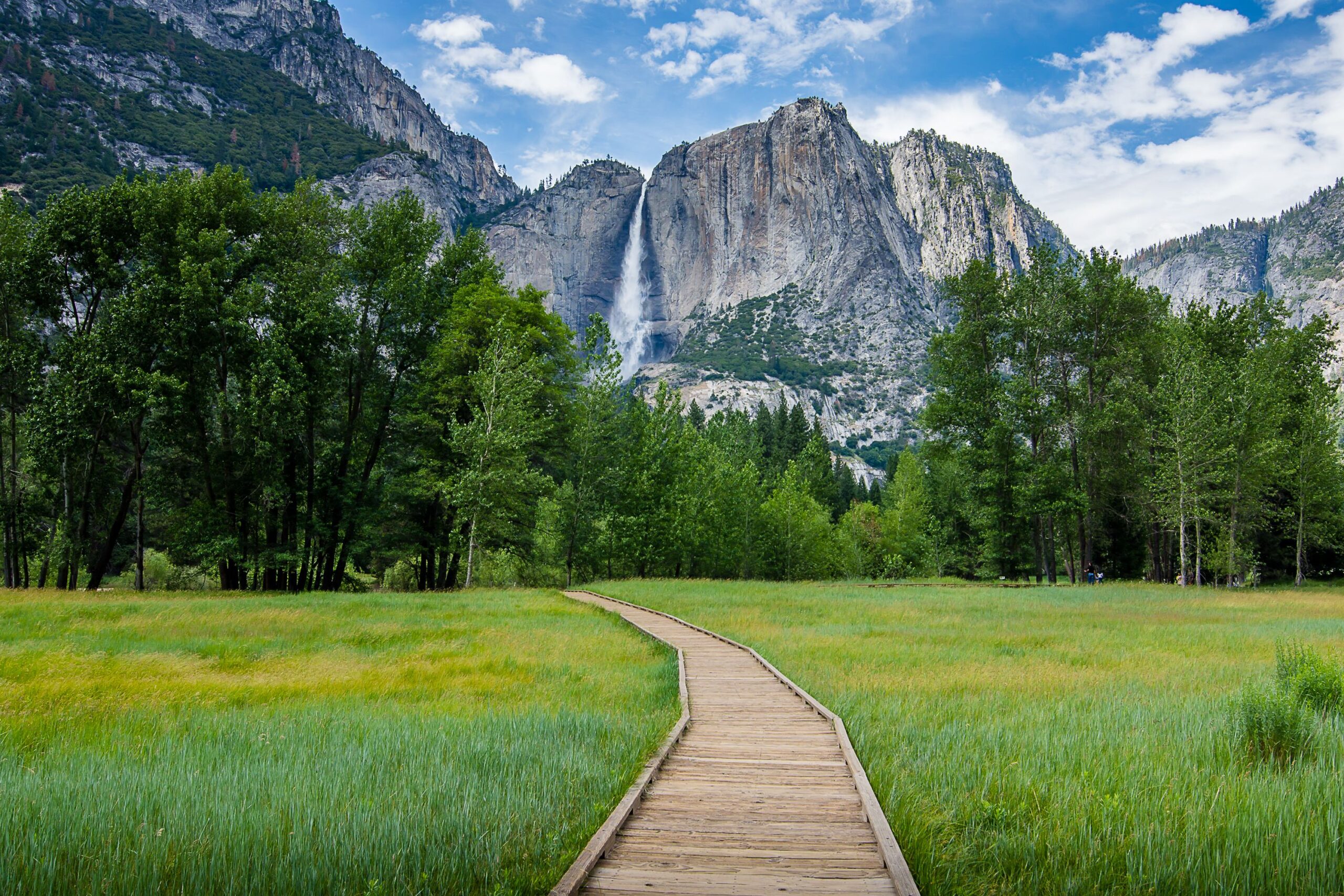 Hiking through Yosemite Valley and the heart of Yosemite National Park during a vibrant spring