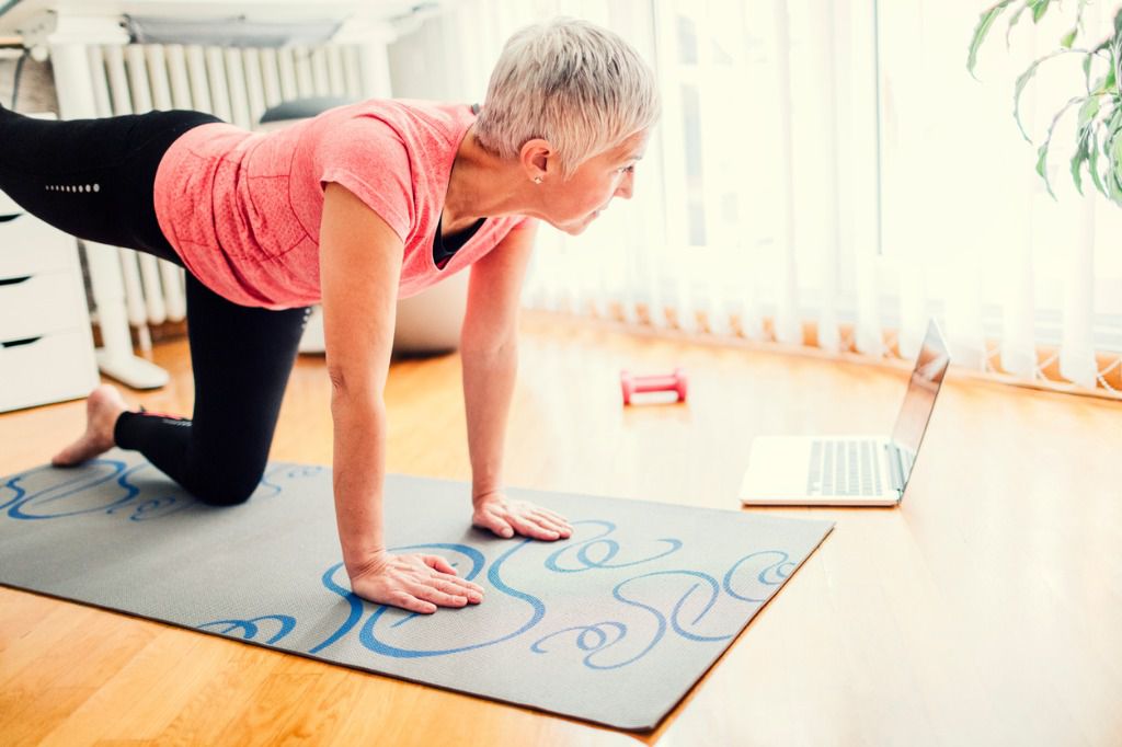 celebrity trainer ashley borden leading popsugar fitness class