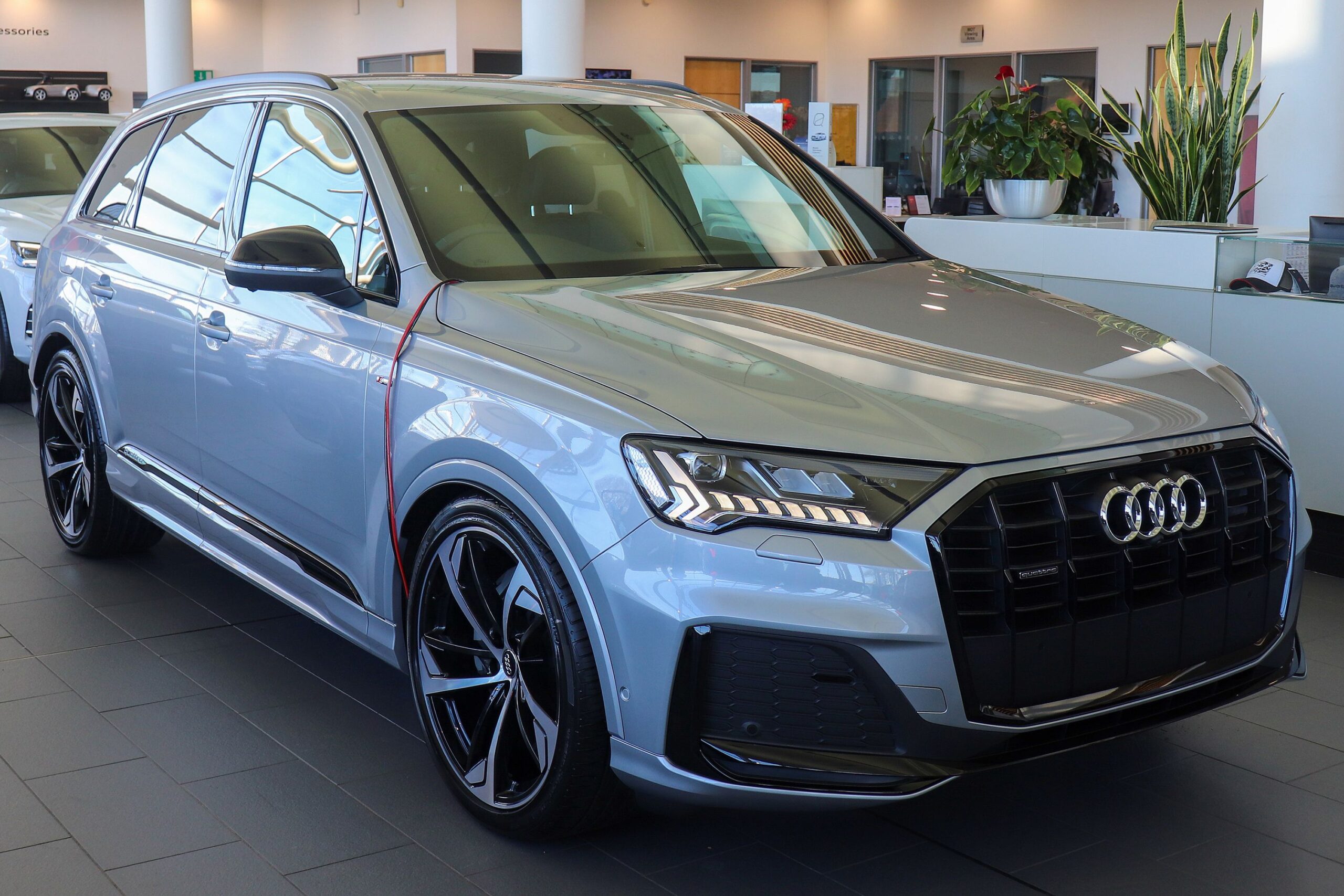 2019 Audi Q7 facelift Front Taken in Listers Birmingham Audi, Shirley, Solihull