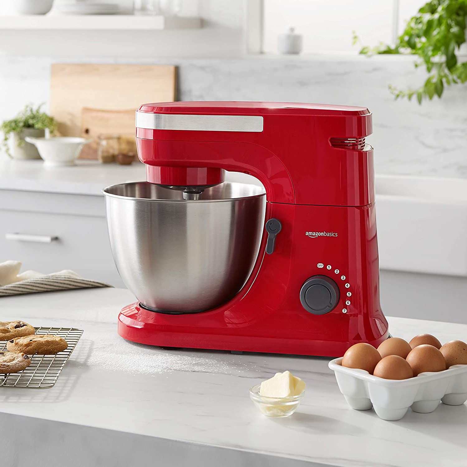 AmazonBasics Multi-Speed Stand Mixer