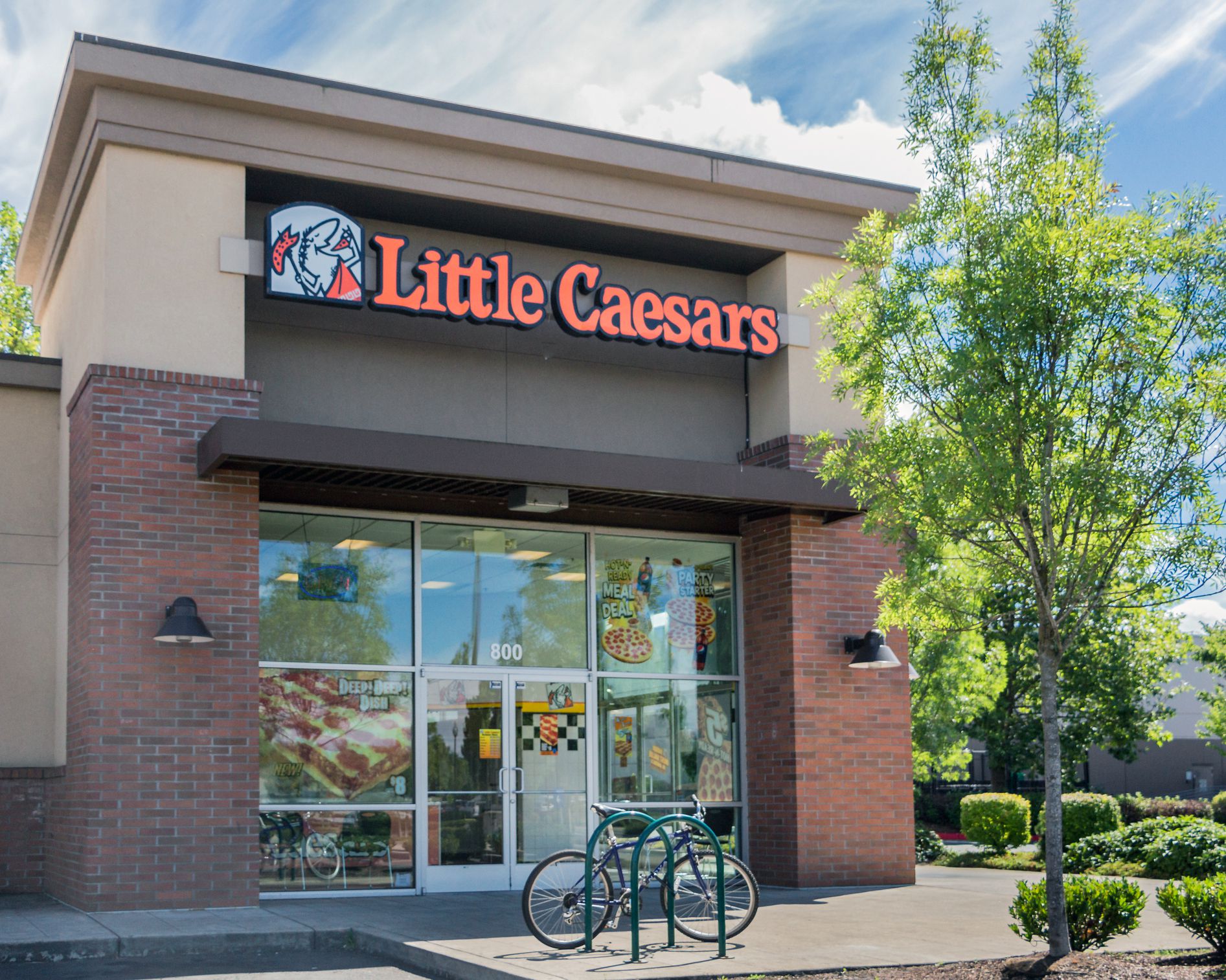 little caesars location exterior