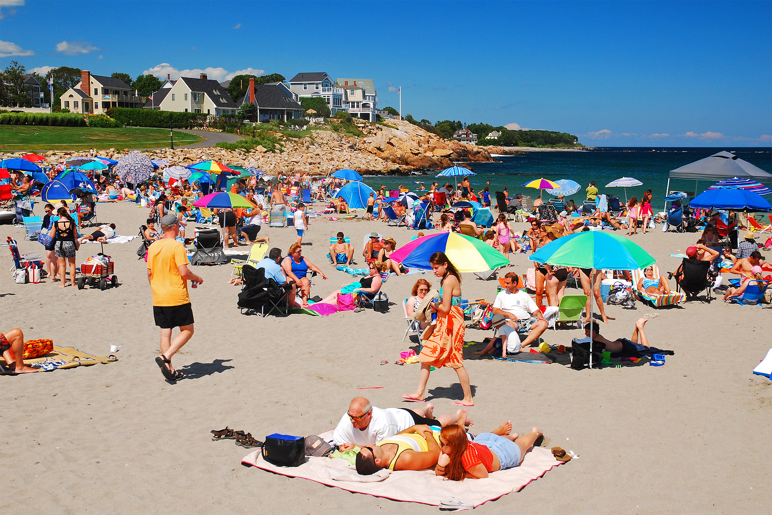 busy beach in Maine