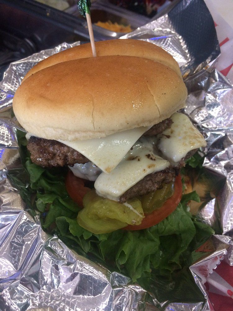 BubbaLu’s Bodacious Burgers & Classy Dogs