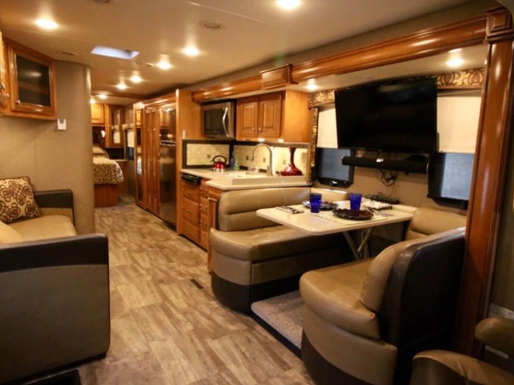 New Hampshire: 2016 Thor Palazzo