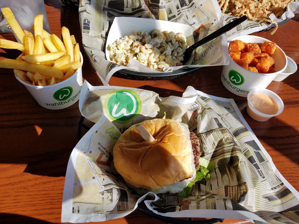 Wahlburgers