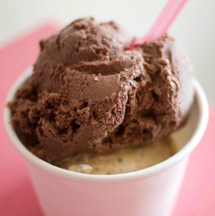 chocolate ice cream at Lu Lu in Bristol, Vermont