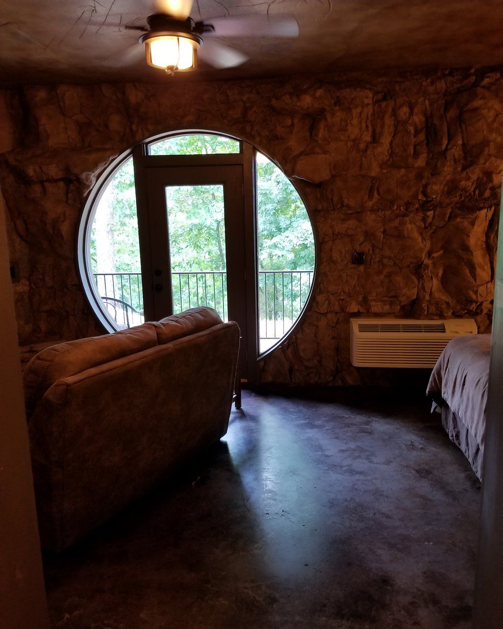 Eureka Springs Hobbit Cave