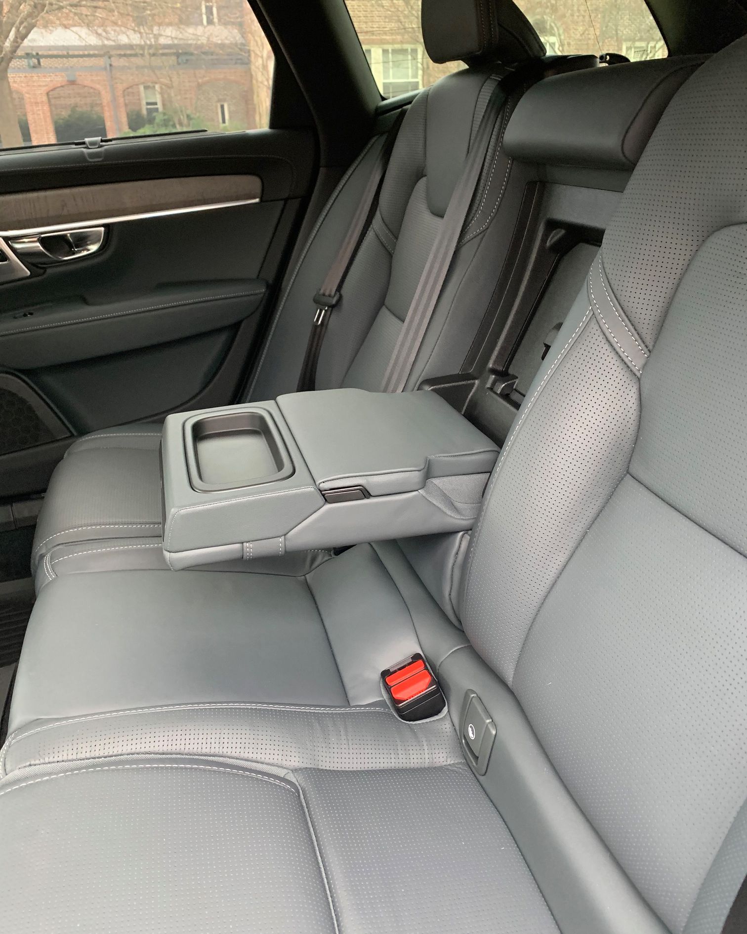 2021 Volvo V90 interior back seats