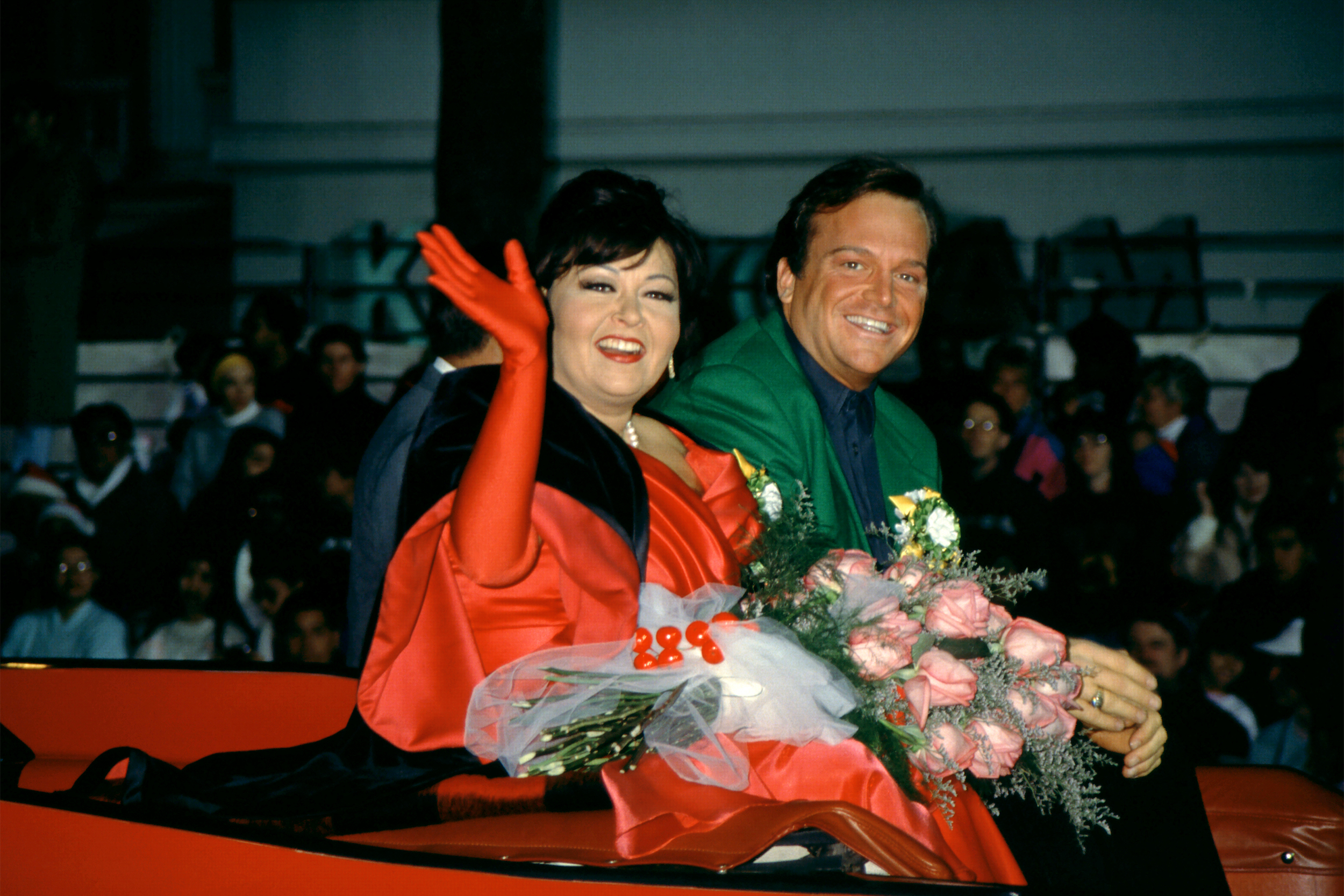 American actress and comedian Roseanne Barr and husband American actor and comedian Tom Arnold