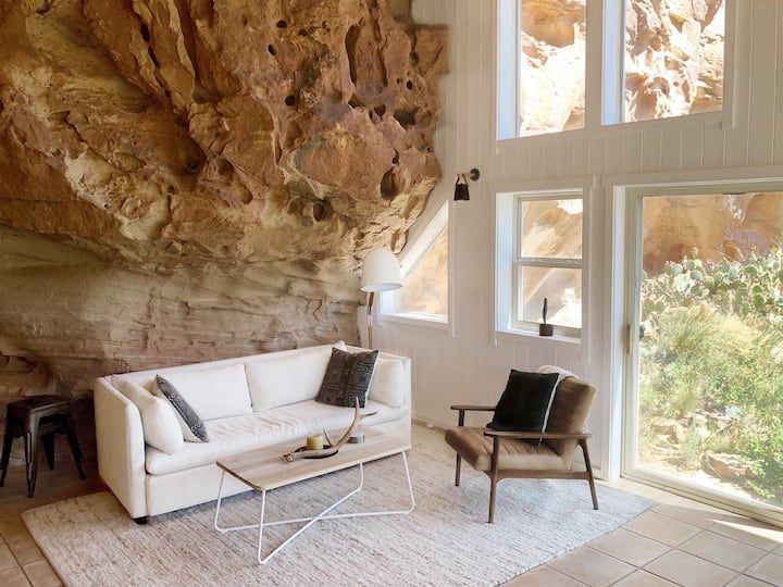 Sage Canyon Cliff House