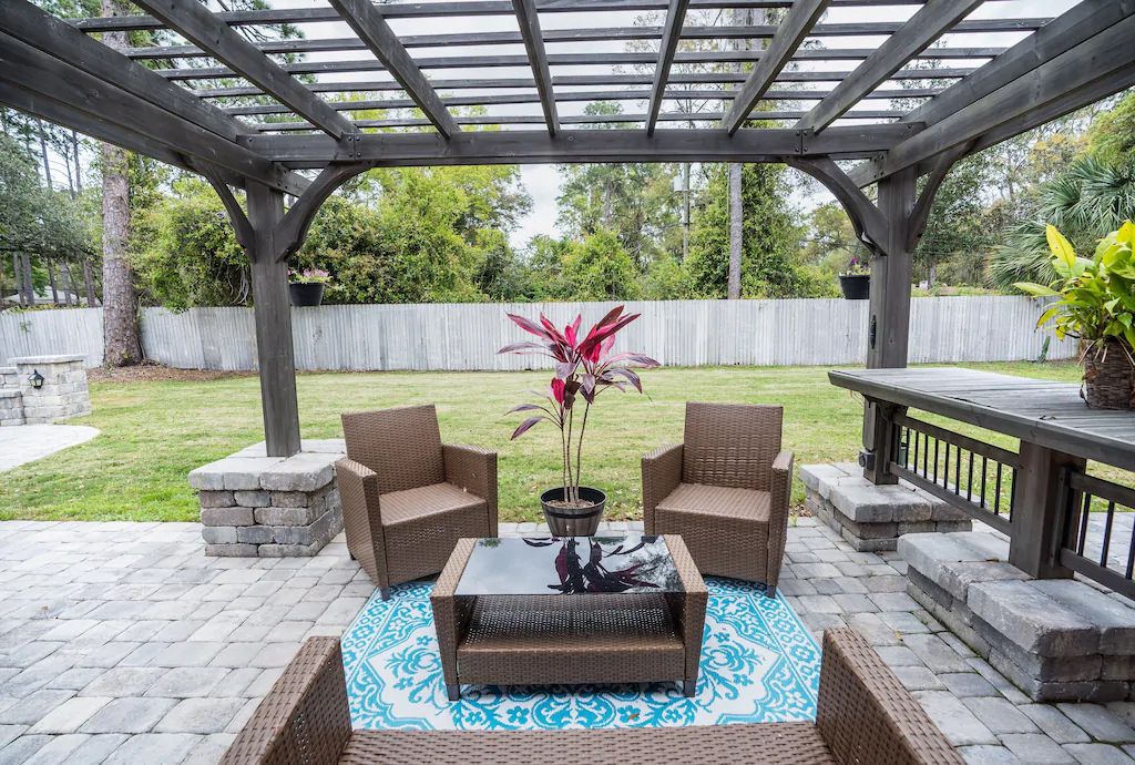 Southside Ranch backyard