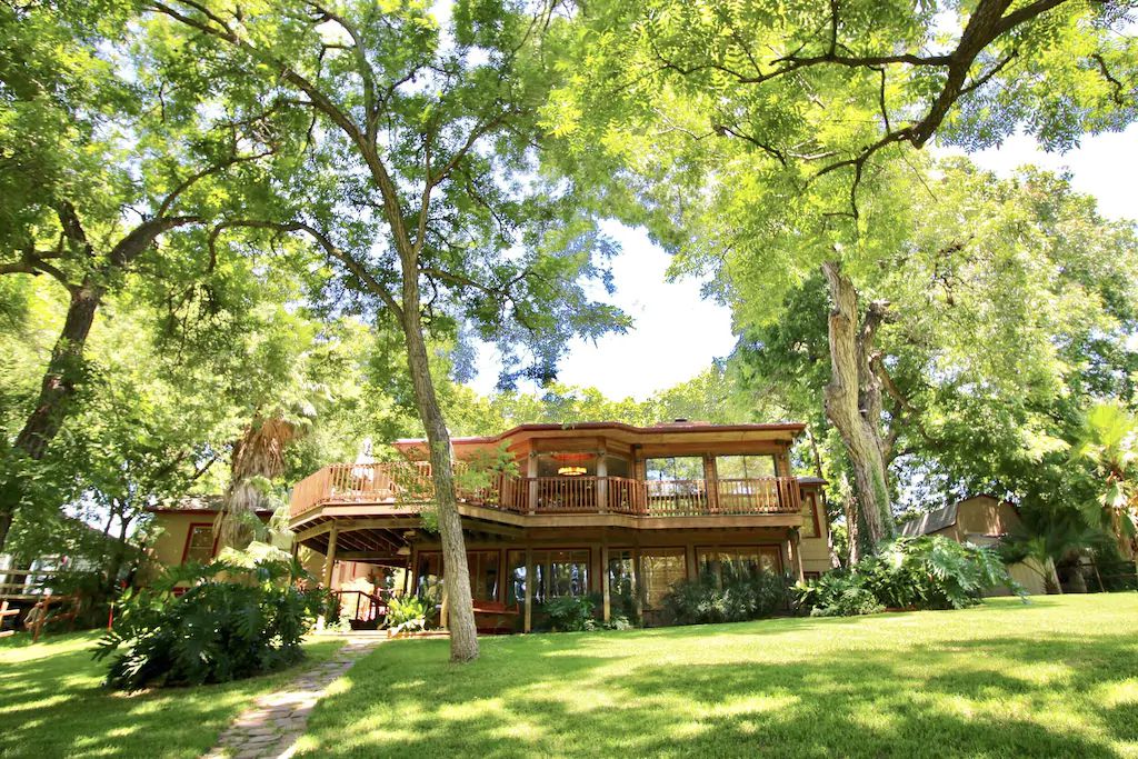 Texas Lake House