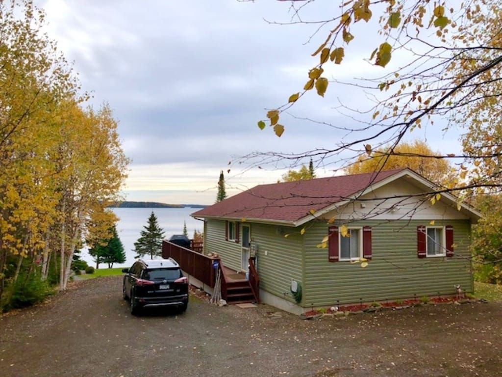 All-Seasons Cottage on Lake Superior
