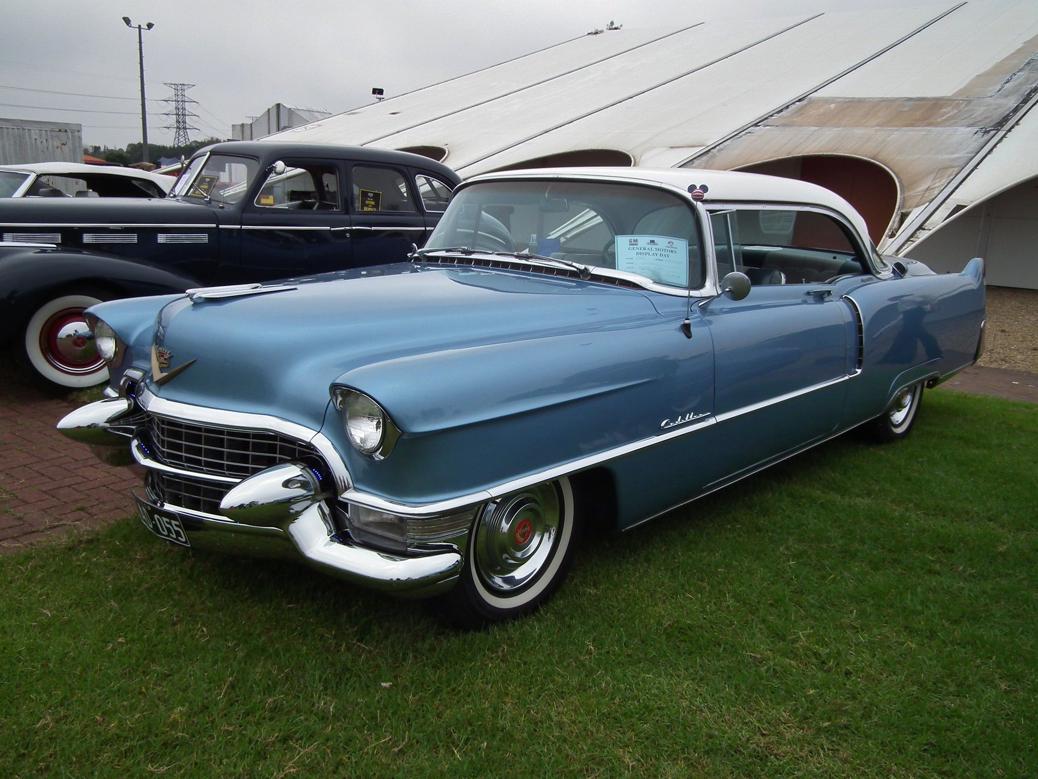 Cadillac Coupe DeVille