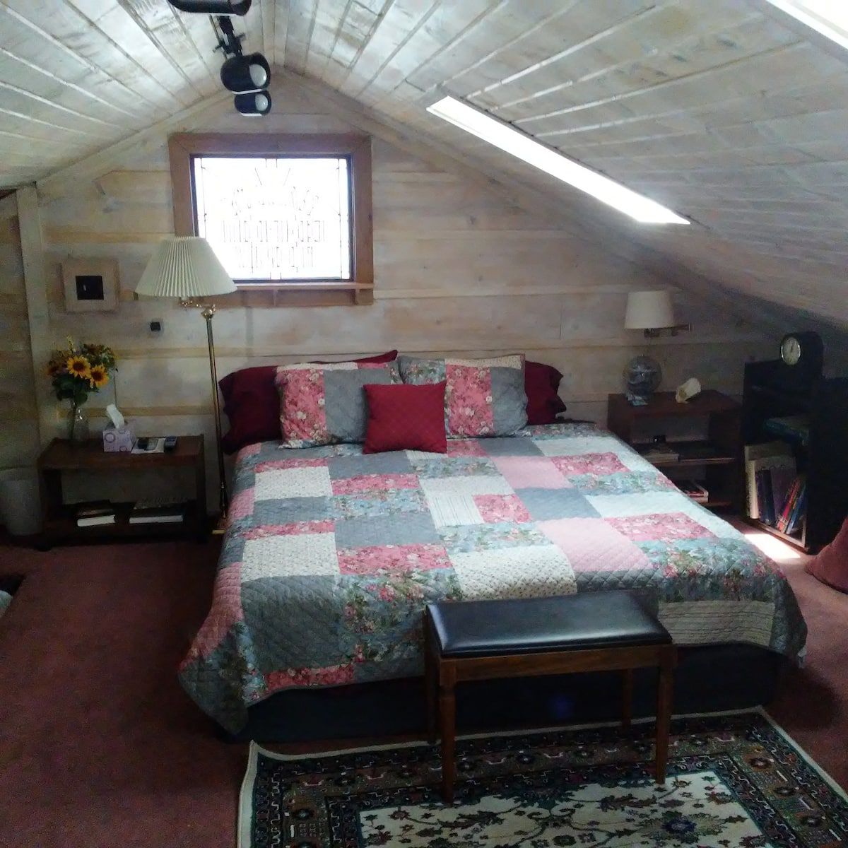The Depot B & B: Friendly Neighbors