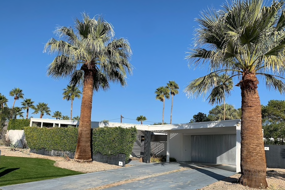 Lindsey Luxe Palm Springs
