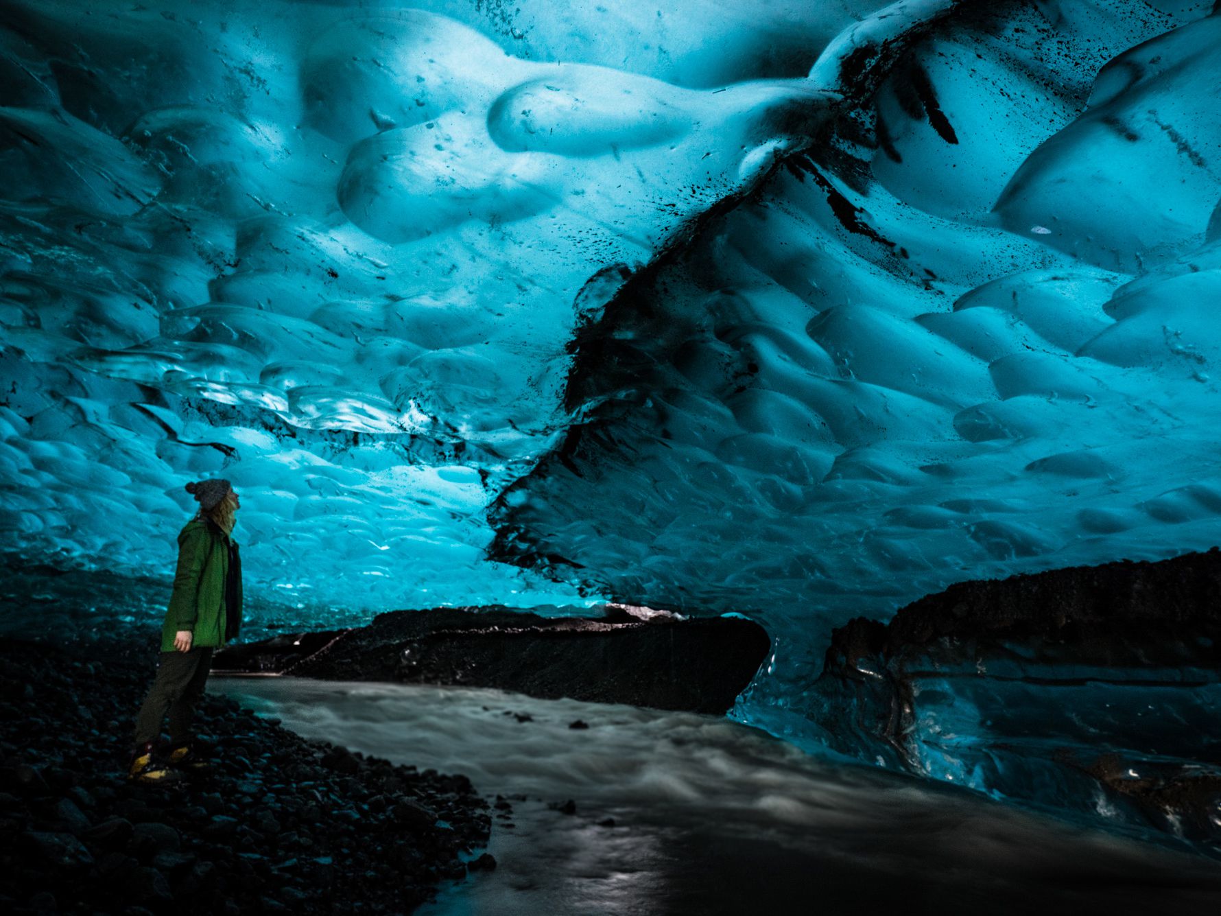 Skaftafellsjokull Ice Cave